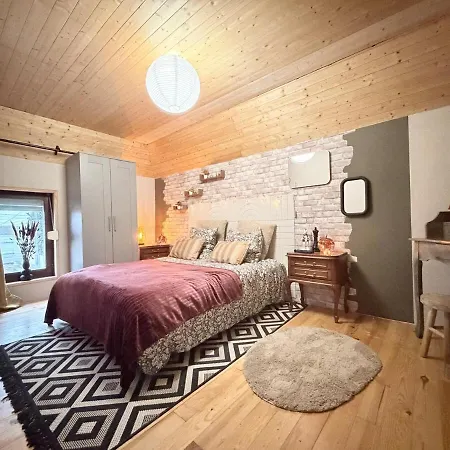 Holiday home Suite Home Crespin (Nord)